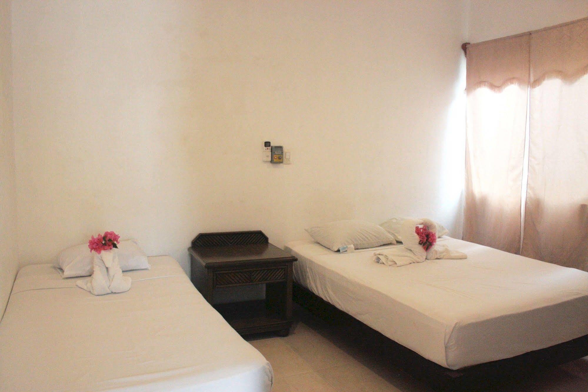 بلايا ديل كارمن The Yak Hostel المظهر الخارجي الصورة