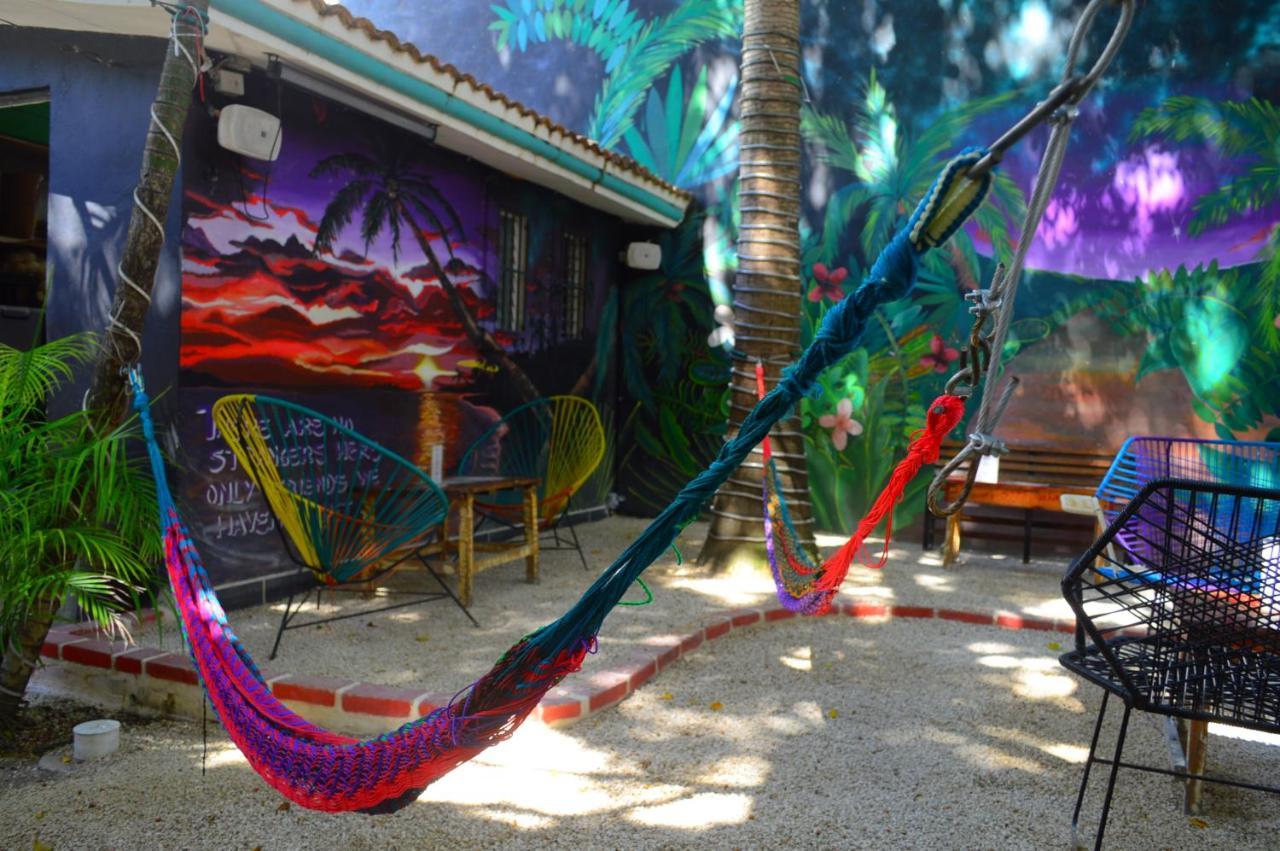 بلايا ديل كارمن The Yak Hostel المظهر الخارجي الصورة