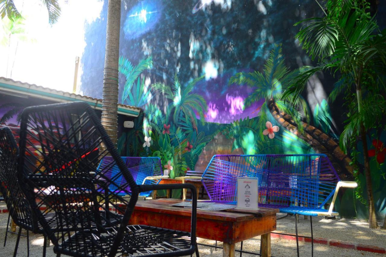 بلايا ديل كارمن The Yak Hostel المظهر الخارجي الصورة